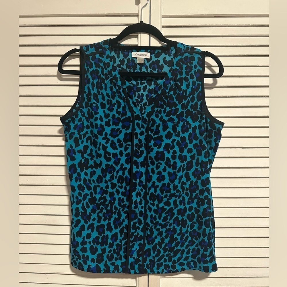 024 Calvin Klein Sleeveless Animal Print Blouse